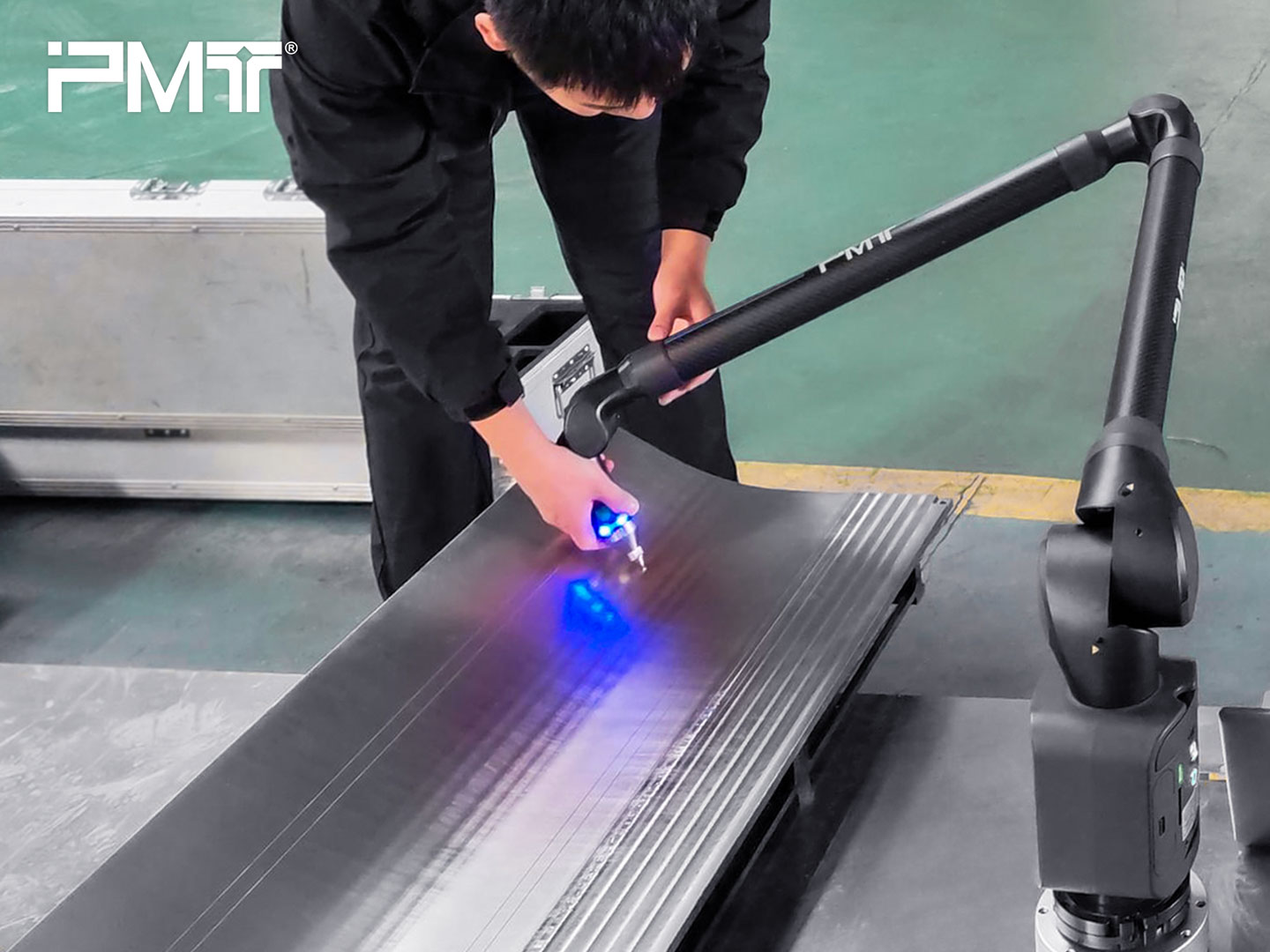 PMT派姆特关节臂测量机航空航天机翼工装检测实拍图